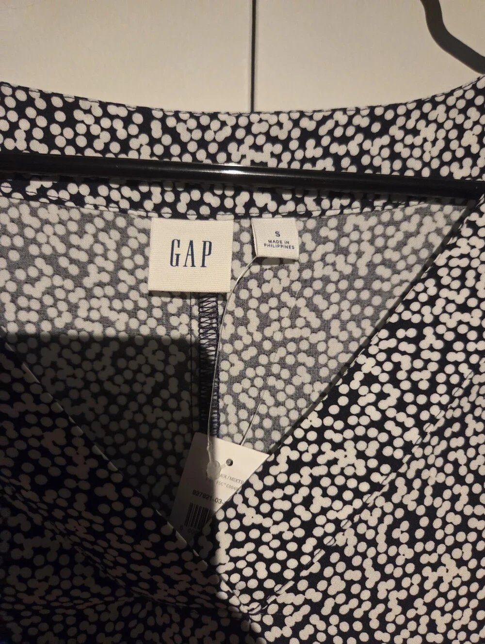 GAP Black and White Dot-Print V-Neck Tunic Dress
